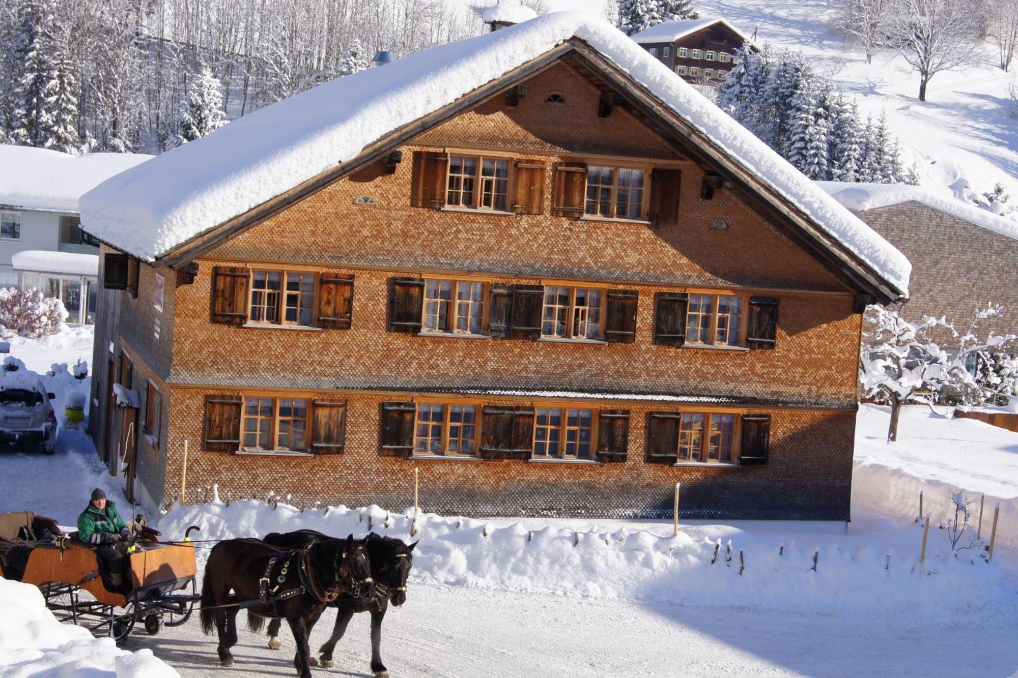 Hotel Naze'S Hus Mellau Extérieur photo